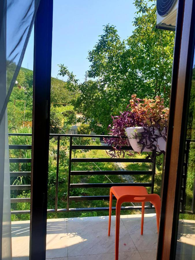 Four Seasons In Kutaisi Hotel Екстериор снимка